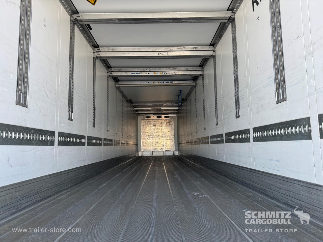 SCHMITZ Reefer Multitemp Double deck - Isothermal semi-trailer: picture 4 SCHMITZ Reefer Multitemp Double deck - Isothermal semi-trailer: picture 4