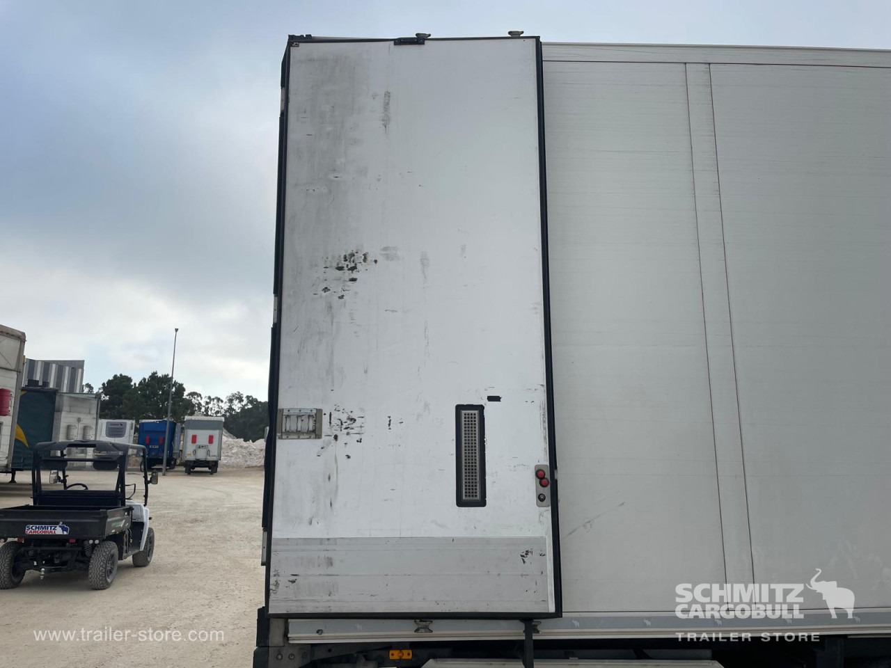 SCHMITZ Reefer Standard - Isothermal semi-trailer: picture 4 SCHMITZ Reefer Standard - Isothermal semi-trailer: picture 4