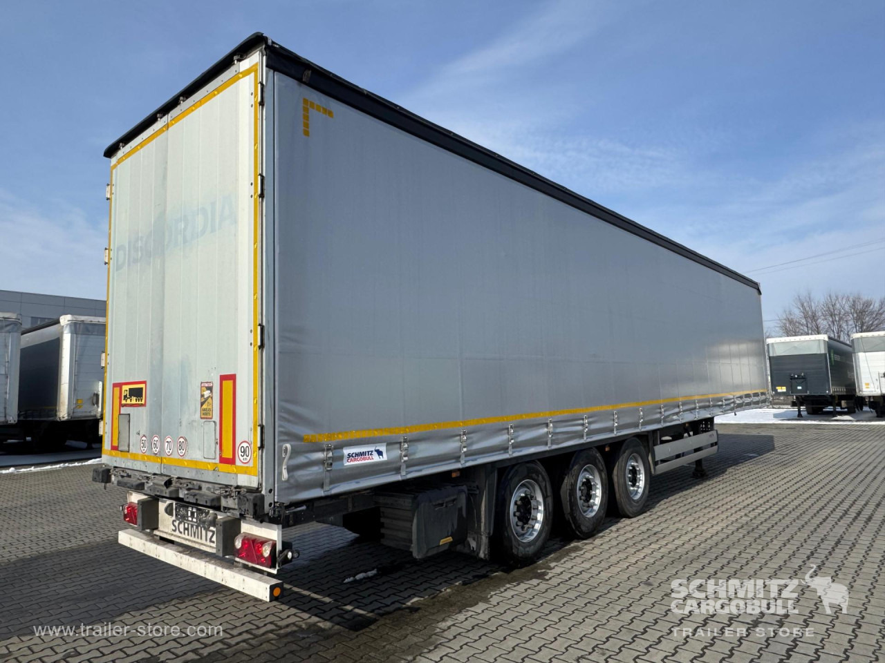 SCHMITZ Curtainsider Standard - Curtainsider semi-trailer: picture 5 SCHMITZ Curtainsider Standard - Curtainsider semi-trailer: picture 5