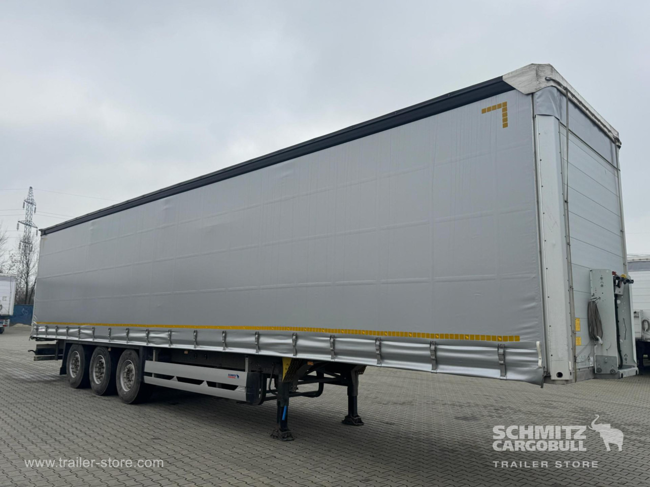 SCHMITZ Curtainsider Standard - Curtainsider semi-trailer: picture 1 SCHMITZ Curtainsider Standard - Curtainsider semi-trailer: picture 1