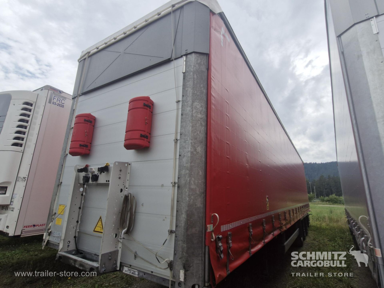 SCHMITZ Curtainsider Varios - Curtainsider semi-trailer: picture 2 SCHMITZ Curtainsider Varios - Curtainsider semi-trailer: picture 2