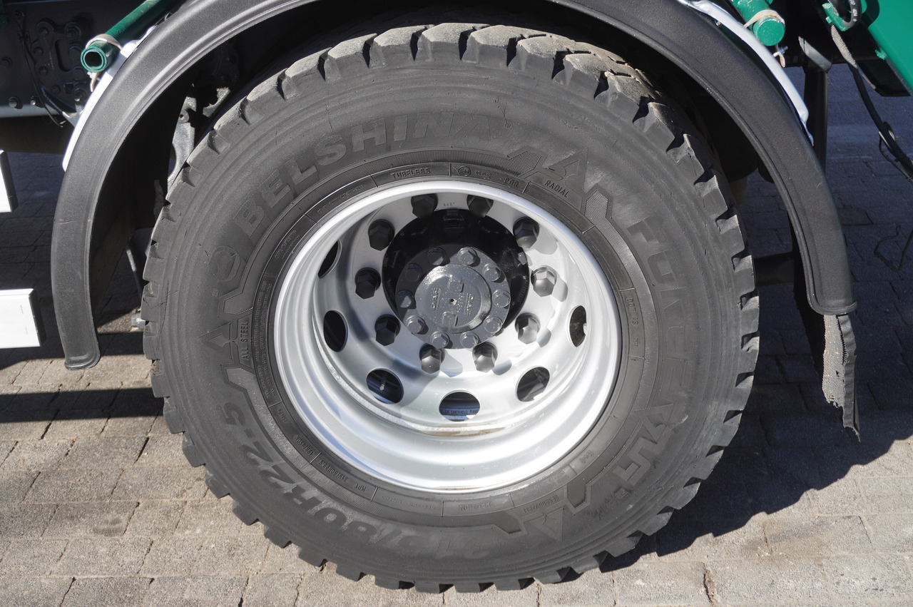 Skip loader truck, Crane truck DAF LF 18.310 E6 / Skip loader Fornal NKR 130V / HDS HMF 735 K2 / Manual gearbox: picture 22 Skip loader truck, Crane truck DAF LF 18.310 E6 / Skip loader Fornal NKR 130V / HDS HMF 735 K2 / Manual gearbox: picture 22