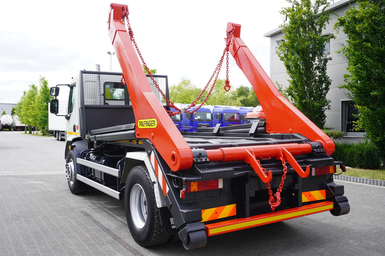 DAF LF 55.220 Skip loader GUIMA PALFINGER M14T - Skip loader truck: picture 4 DAF LF 55.220 Skip loader GUIMA PALFINGER M14T - Skip loader truck: picture 4