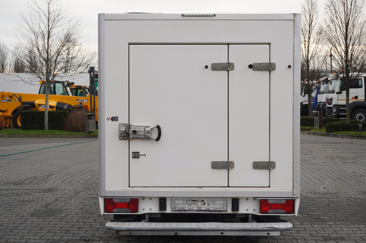 FIAT Doblo / Lamberet refrigerator / Carrier Xarios 200 / FRCX 07/2027 - Refrigerated delivery van: picture 4 FIAT Doblo / Lamberet refrigerator / Carrier Xarios 200 / FRCX 07/2027 - Refrigerated delivery van: picture 4