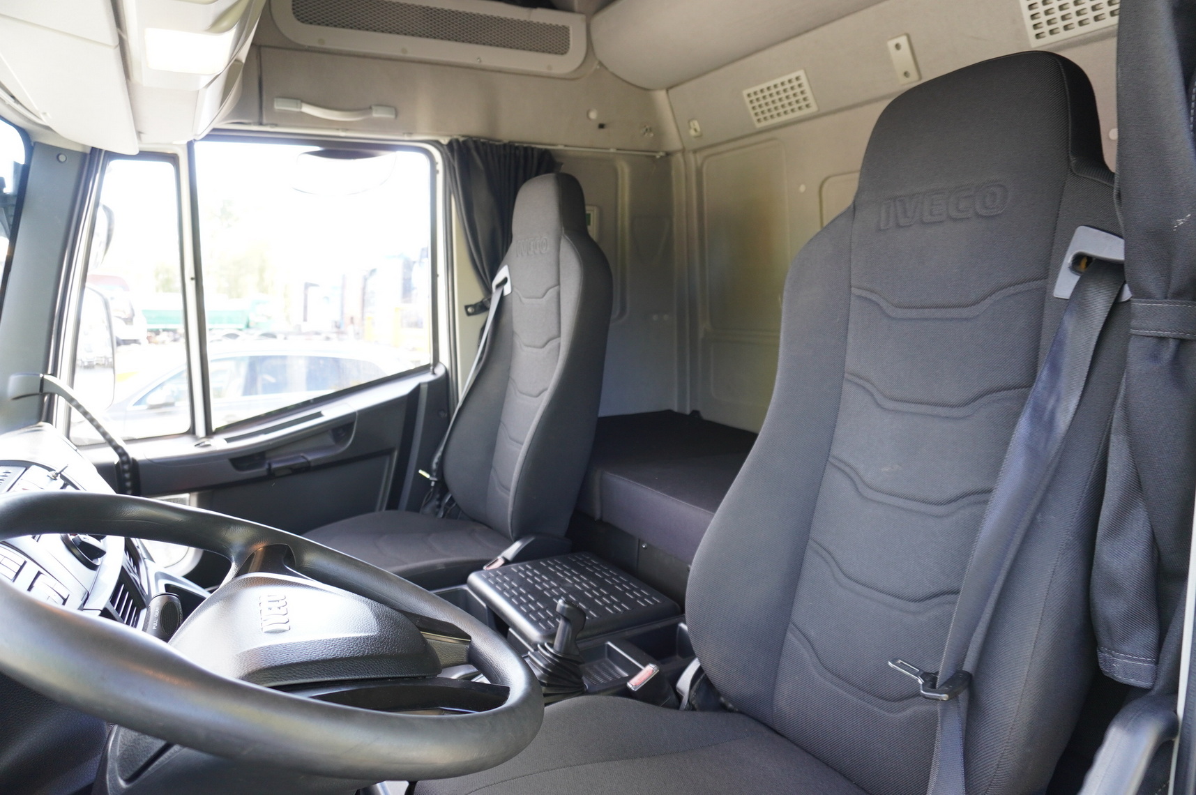 Cab chassis truck IVECO Eurocargo 140e19 4×2 E6 Glob / ADR / frame 8,1m: picture 15