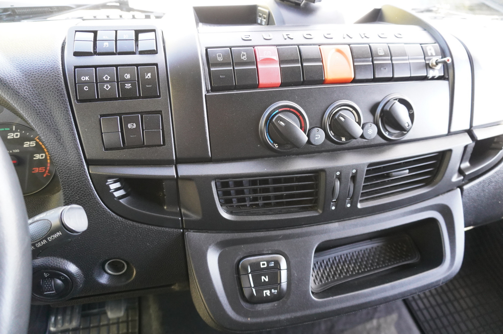 Cab chassis truck IVECO Eurocargo 140e19 4×2 E6 Glob / ADR / frame 8,1m: picture 16