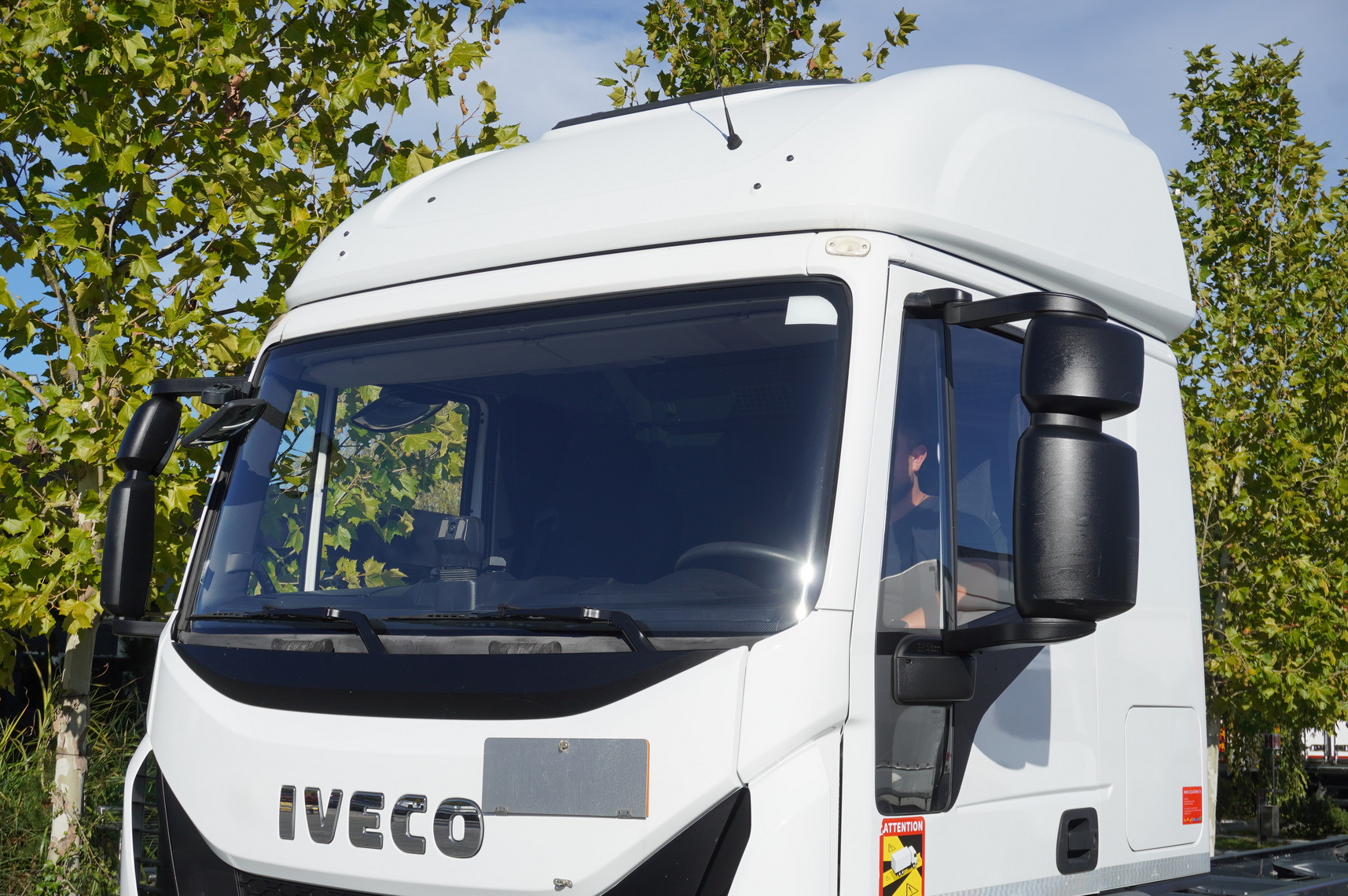 Cab chassis truck IVECO Eurocargo 140e19 4×2 E6 Glob / ADR / frame 8,1m: picture 6