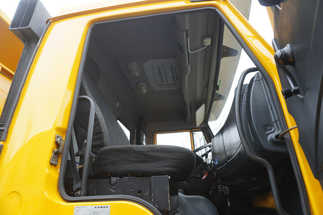 Tipper, Crane truck KAMAZ T2530 E5 6×4 / 3-sided tipper: picture 30
