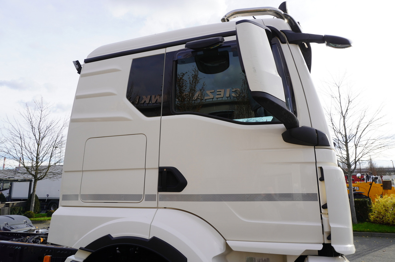 Cab chassis truck MAN TGS 26.510 6x4/4 Hydrodrive / Steering axle / Retarder / Sleeper cab: picture 14