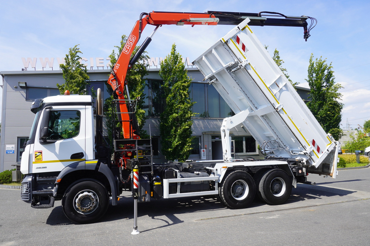 MERCEDES-BENZ AROCS 2636 / Fassi F155A.0.22 crane 6t / 120 tho. km / 3-sided dump truck / 2 x Bordmatic - Tipper, Crane truck: picture 5 MERCEDES-BENZ AROCS 2636 / Fassi F155A.0.22 crane 6t / 120 tho. km / 3-sided dump truck / 2 x Bordmatic - Tipper, Crane truck: picture 5