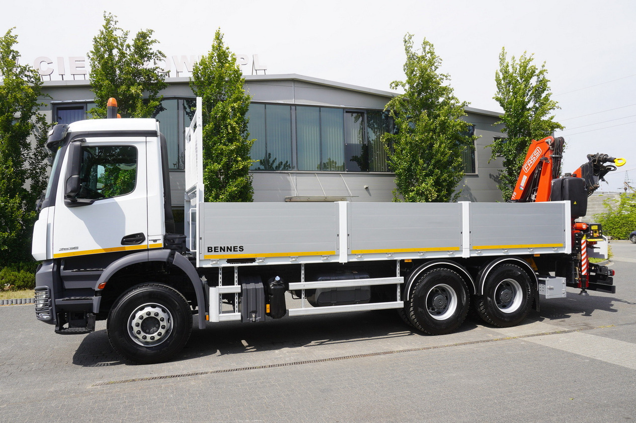 MERCEDES-BENZ AROCS 2636 Flatbed / HDS FASSI F175 7.7 T / 150,000 km - Mobile crane: picture 5 MERCEDES-BENZ AROCS 2636 Flatbed / HDS FASSI F175 7.7 T / 150,000 km - Mobile crane: picture 5