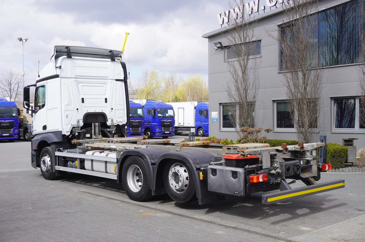 MERCEDES-BENZ Actros 2545 6x2 MP5 / Full ADR / BDF - Container transporter/ Swap body truck: picture 3 MERCEDES-BENZ Actros 2545 6x2 MP5 / Full ADR / BDF - Container transporter/ Swap body truck: picture 3