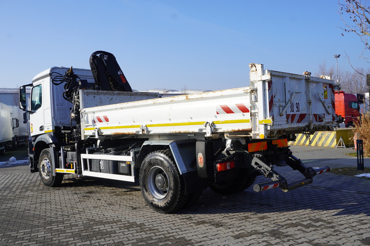 MERCEDES-BENZ Arocs 1833 / 87,000 km!!! / Hds HIAB X-DUO 128 B-2 / three-sided tipper - Crane truck, Crane truck: picture 5 MERCEDES-BENZ Arocs 1833 / 87,000 km!!! / Hds HIAB X-DUO 128 B-2 / three-sided tipper - Crane truck, Crane truck: picture 5