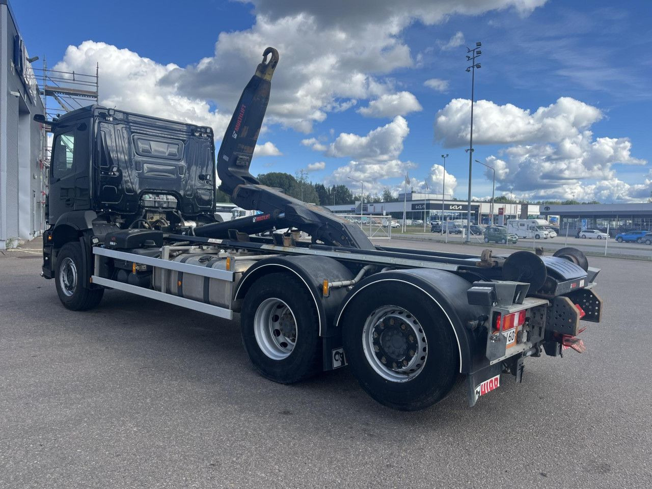 MERCEDES-BENZ Arocs 2543 6x2*4 / 21t Hooklift HIAB ULT21Z56 / 2022 - Hook lift truck: picture 2 MERCEDES-BENZ Arocs 2543 6x2*4 / 21t Hooklift HIAB ULT21Z56 / 2022 - Hook lift truck: picture 2