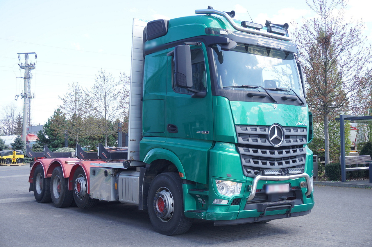 Timber truck for transportation of timber Mercedes-Benz Arocs 3563 8 × 4 / 630 HP / steered axle / Logging superstructure: picture 9