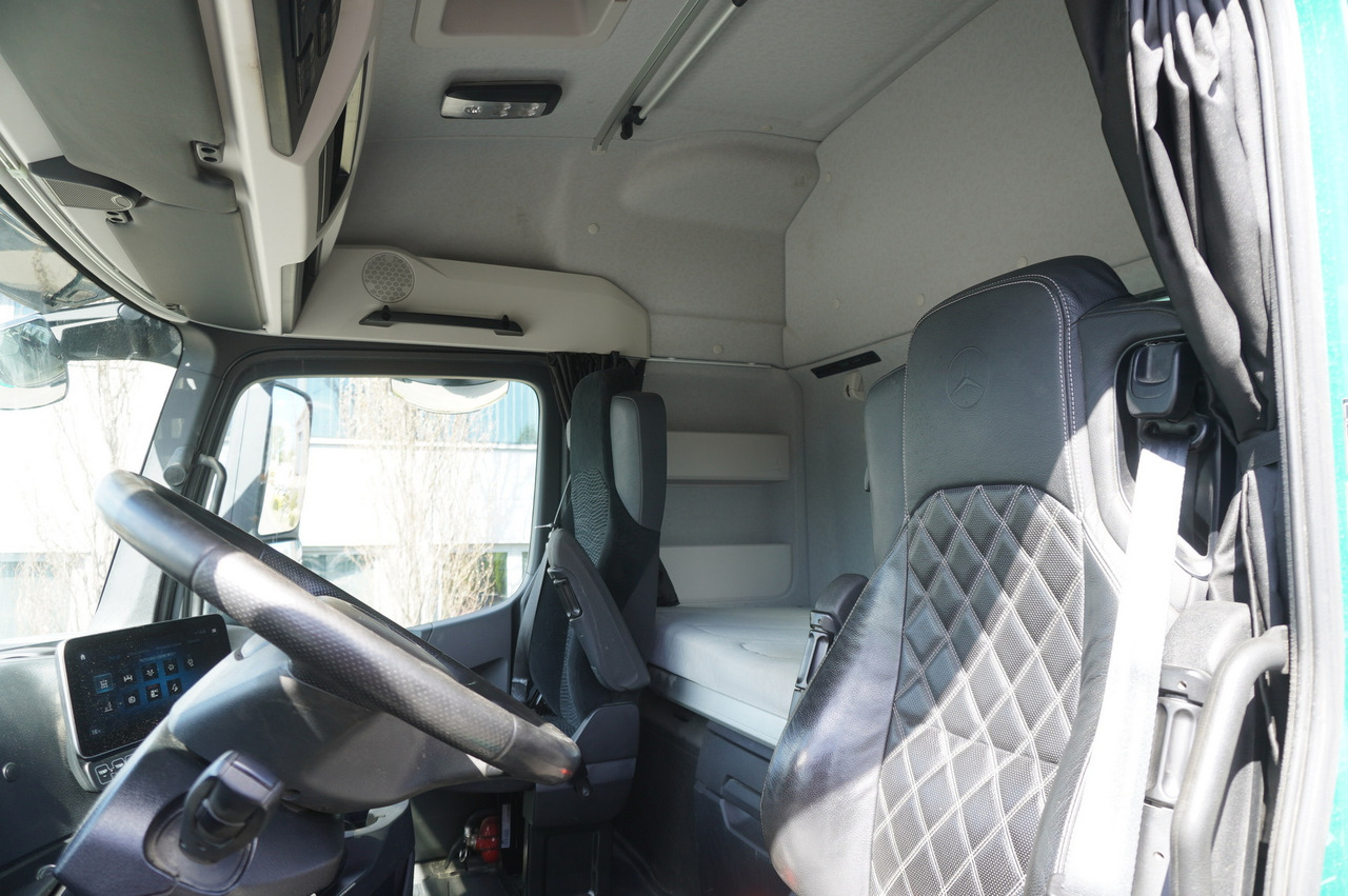 Timber truck for transportation of timber Mercedes-Benz Arocs 3563 8 × 4 / 630 HP / steered axle / Logging superstructure: picture 20