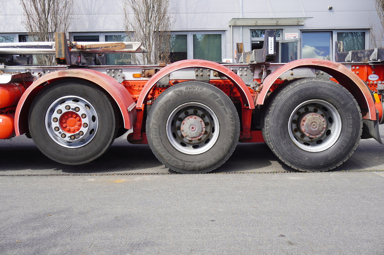 Timber truck for transportation of timber Mercedes-Benz Arocs 3563 8 × 4 / 630 HP / steered axle / Logging superstructure: picture 14