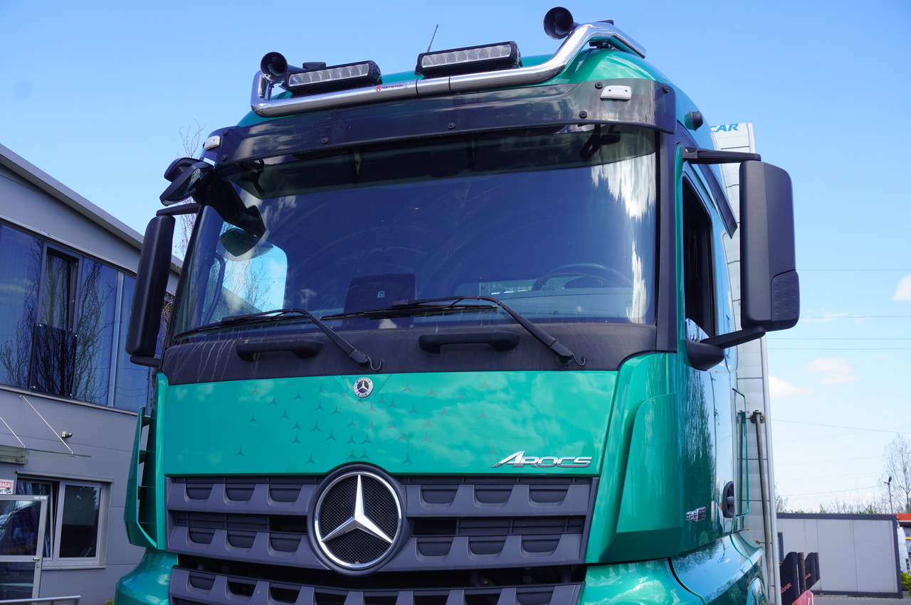 Timber truck for transportation of timber Mercedes-Benz Arocs 3563 8 × 4 / 630 HP / steered axle / Logging superstructure: picture 10