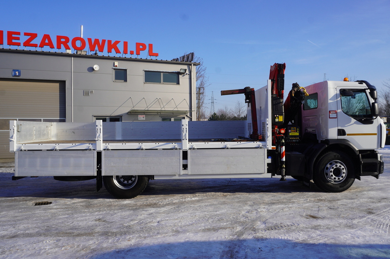 RENAULT C280 DTI 8 / HDS Fassi F135A.22 / remote control / Rotator / Flatbed 15 EPAL - Crane truck: picture 3 RENAULT C280 DTI 8 / HDS Fassi F135A.22 / remote control / Rotator / Flatbed 15 EPAL - Crane truck: picture 3