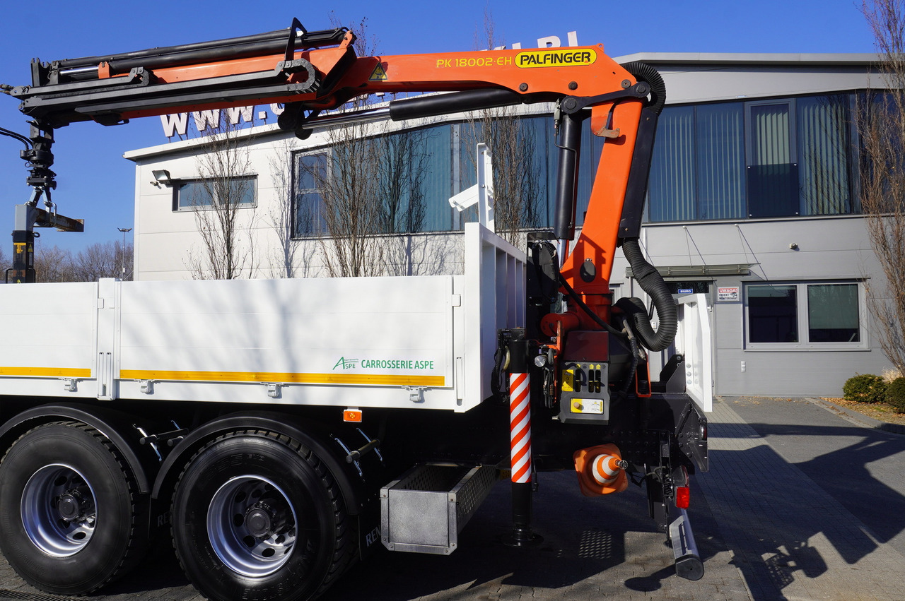 RENAULT C380 / 6x4 / HDS Palfinger PK 18002-EH 6000 kg - Dropside/ Flatbed truck, Crane truck: picture 5 RENAULT C380 / 6x4 / HDS Palfinger PK 18002-EH 6000 kg - Dropside/ Flatbed truck, Crane truck: picture 5