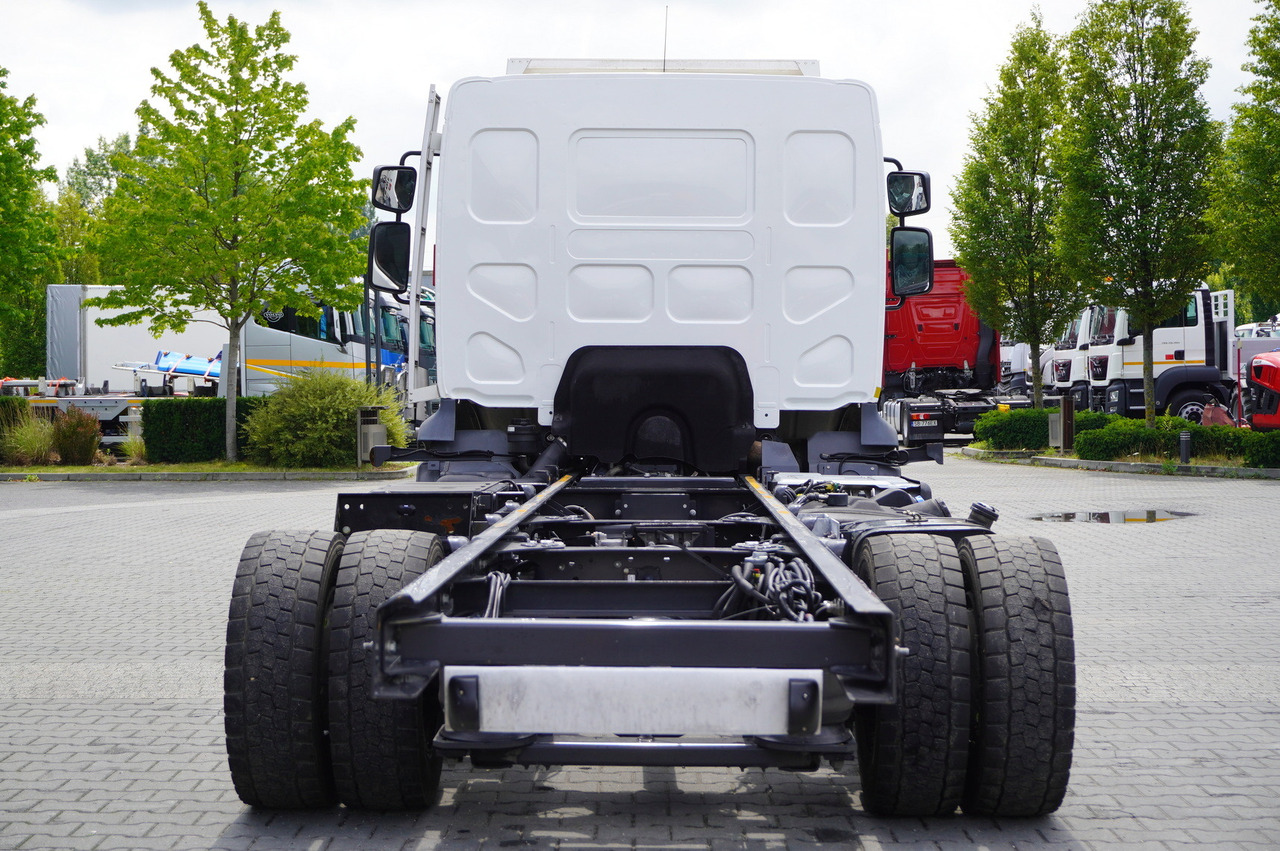 RENAULT D12 / Chassis 5.6 m / Differential lock / 160 tho. km - Cab chassis truck: picture 4 RENAULT D12 / Chassis 5.6 m / Differential lock / 160 tho. km - Cab chassis truck: picture 4
