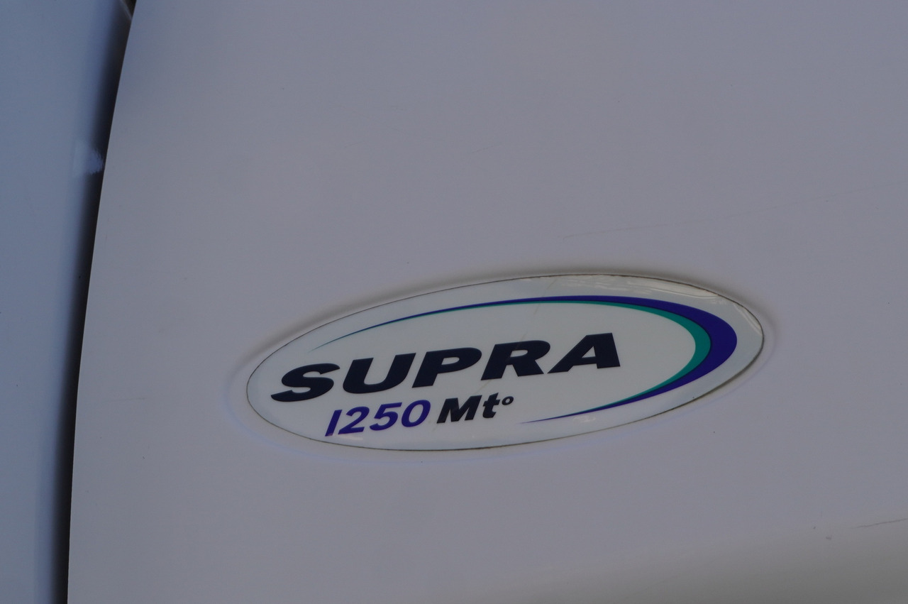 Refrigerator truck RENAULT D19 Wide 4x2 E6 / Lamberet 22 EPAL refrigerator / Multitemperature / Carrier Supra 1250 MT: picture 7 Refrigerator truck RENAULT D19 Wide 4x2 E6 / Lamberet 22 EPAL refrigerator / Multitemperature / Carrier Supra 1250 MT: picture 7