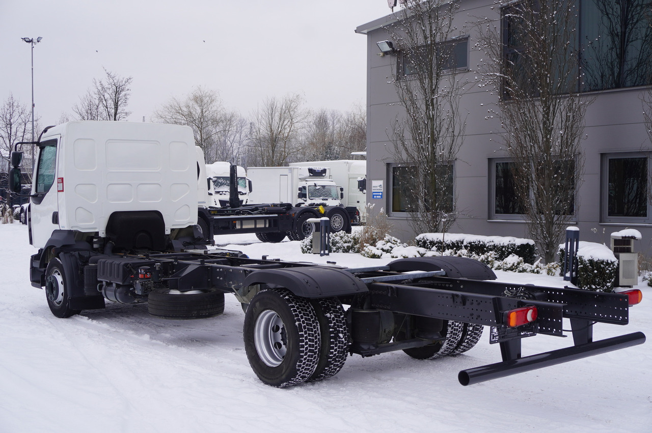 Renault D16 E6 4x2 / Chassis 735 cm - Cab chassis truck: picture 4 Renault D16 E6 4x2 / Chassis 735 cm - Cab chassis truck: picture 4