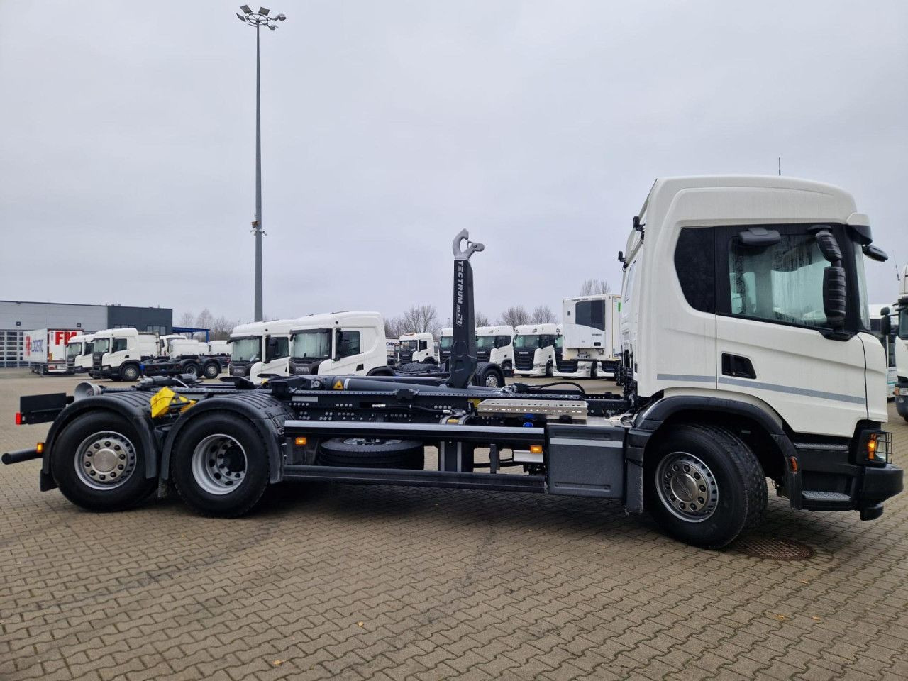 SCANIA P420 B6x2*4 / Meiller Kipper Tectrum RS 21 hooklift / 2025 / no mileage! - Hook lift truck: picture 1 SCANIA P420 B6x2*4 / Meiller Kipper Tectrum RS 21 hooklift / 2025 / no mileage! - Hook lift truck: picture 1