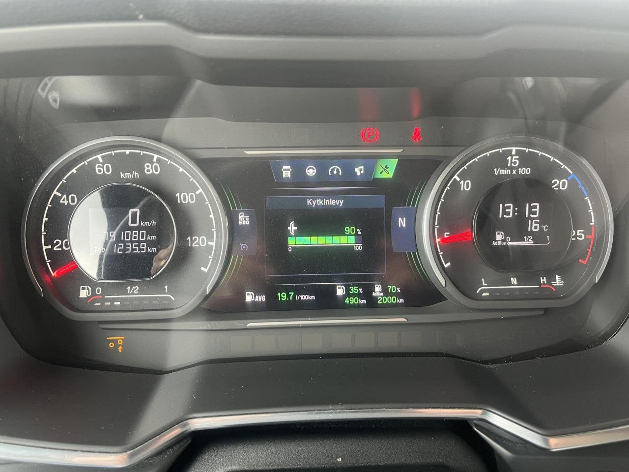 SCANIA R560 B8x4*4 / Chassis / sleeper cab / Power take-off leasing SCANIA R560 B8x4*4 / Chassis / sleeper cab / Power take-off: picture 14