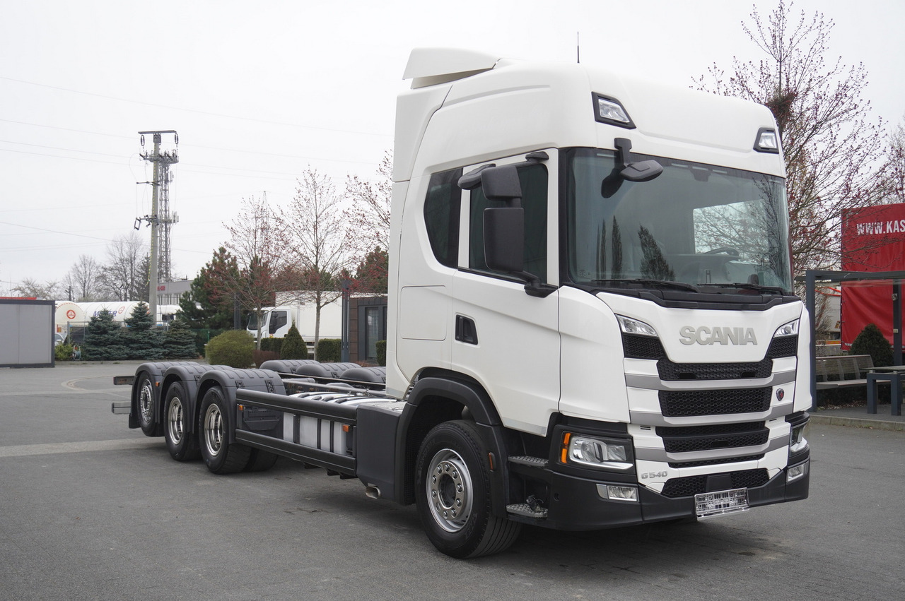 Scania G540 8x4 / Chassis 8.7 m / Steered axle / 2021 - Crane truck: picture 1 Scania G540 8x4 / Chassis 8.7 m / Steered axle / 2021 - Crane truck: picture 1