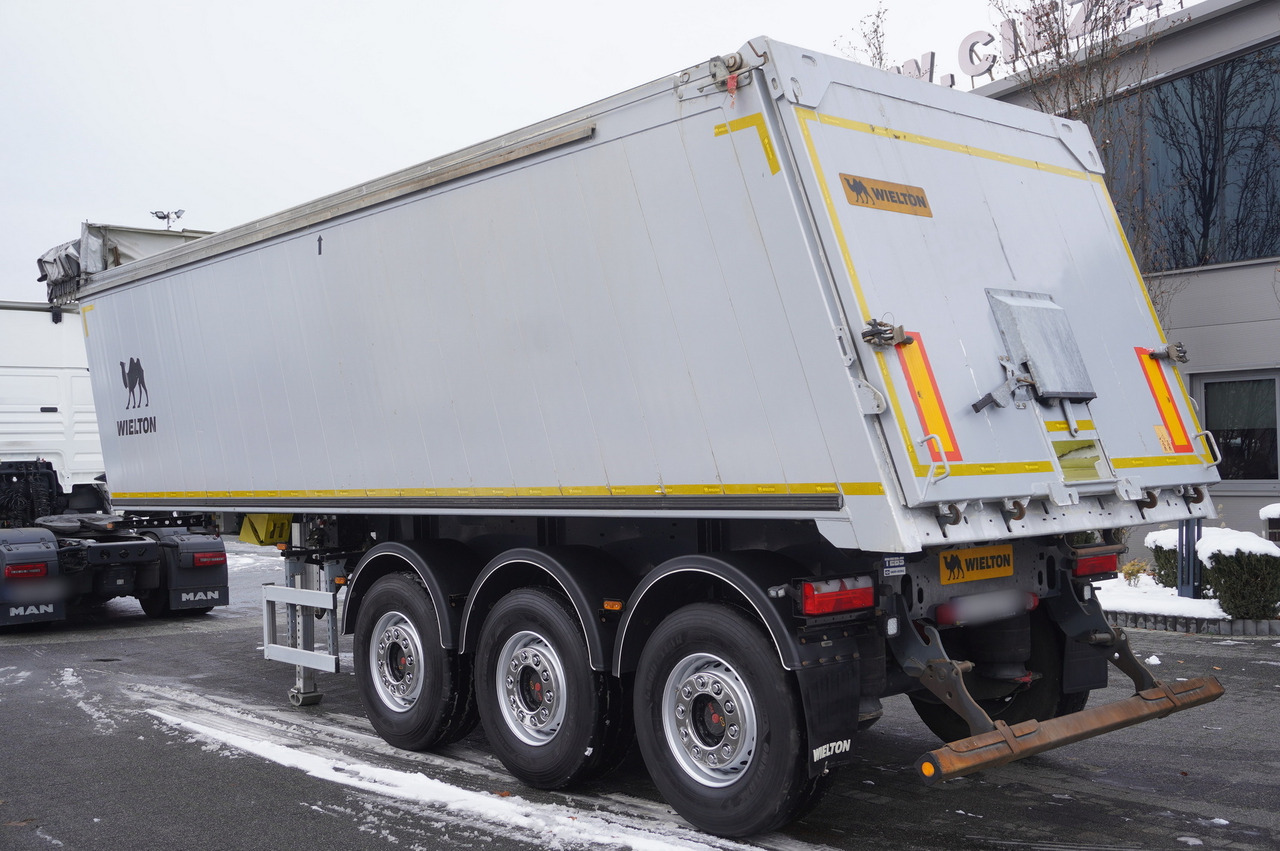 WIELTON NW-3 / weight 6.2 t / capacity 38m3 / Electrically folded roof / Teflon / 20 units, 2022 - Tipper semi-trailer: picture 4 WIELTON NW-3 / weight 6.2 t / capacity 38m3 / Electrically folded roof / Teflon / 20 units, 2022 - Tipper semi-trailer: picture 4