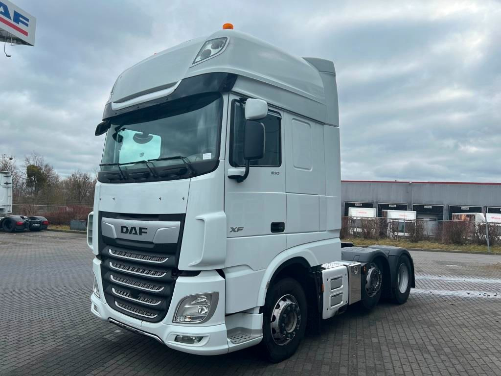 DAF XF 530 FTG 6x2 Retarder Liftlenkachse zZGG 64.5t - Tractor unit: picture 2 DAF XF 530 FTG 6x2 Retarder Liftlenkachse zZGG 64.5t - Tractor unit: picture 2