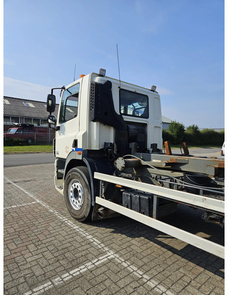 DAF CF 85 360 Manual 10 Tyres - Cab chassis truck: picture 5 DAF CF 85 360 Manual 10 Tyres - Cab chassis truck: picture 5