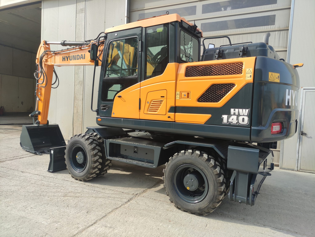 HYUNDAI HW140 - Wheel excavator: picture 4 HYUNDAI HW140 - Wheel excavator: picture 4