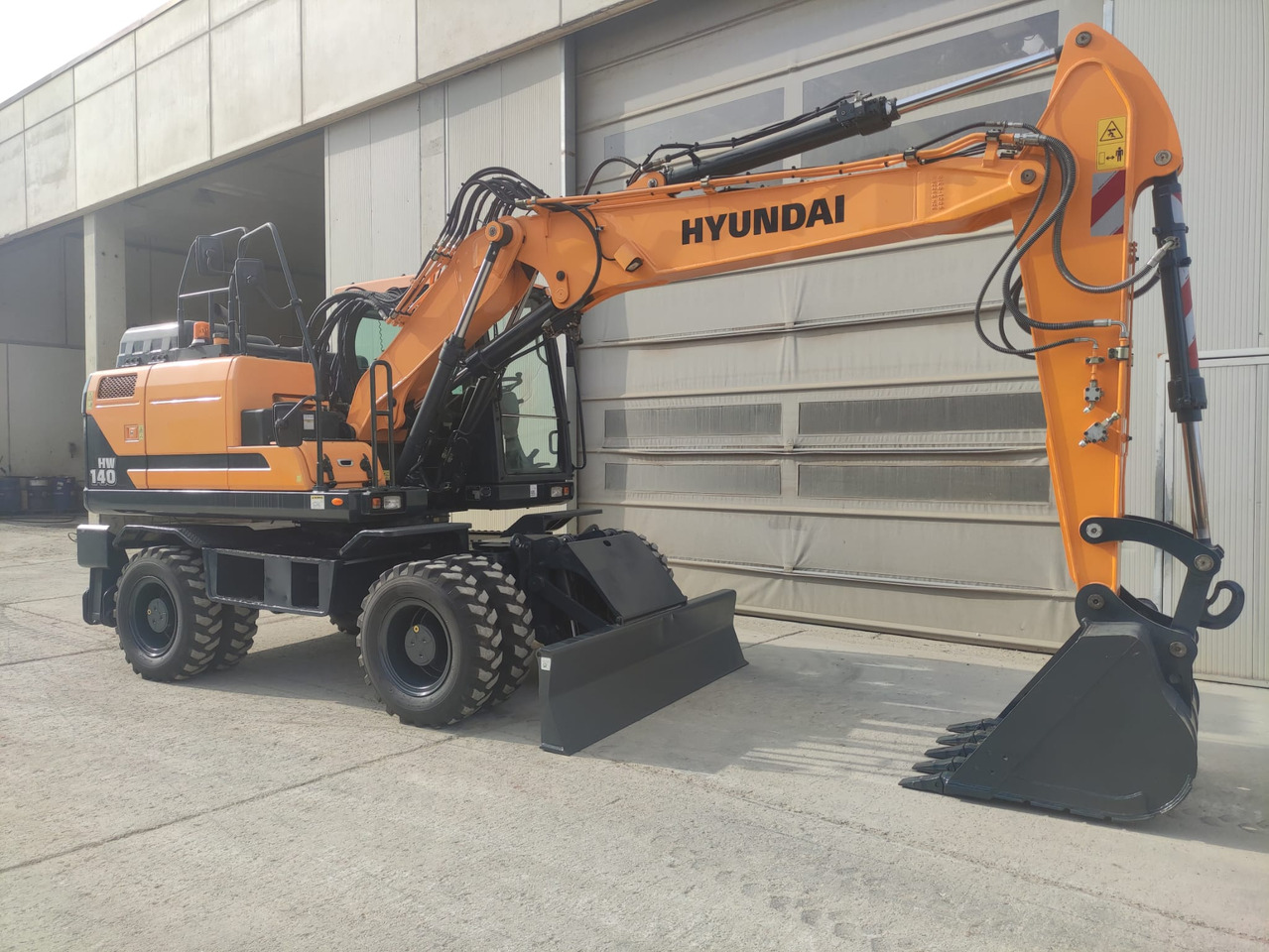 HYUNDAI HW140 - Wheel excavator: picture 3 HYUNDAI HW140 - Wheel excavator: picture 3