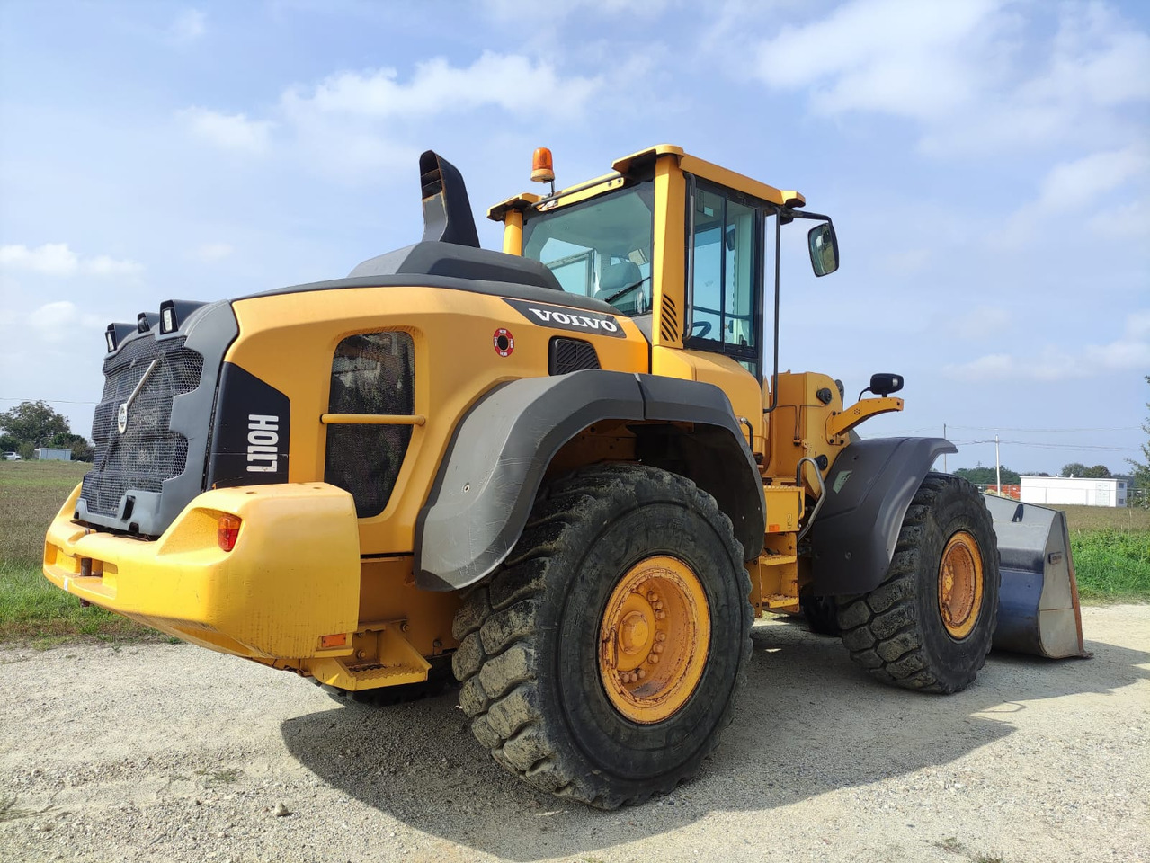 VOLVO L110H - Wheel loader: picture 4 VOLVO L110H - Wheel loader: picture 4