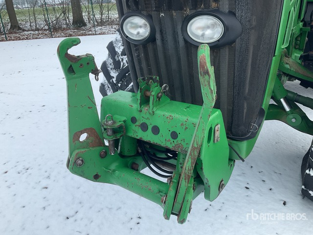 2008 John Deere 8330 4WD Tractor - Farm tractor: picture 4 2008 John Deere 8330 4WD Tractor - Farm tractor: picture 4