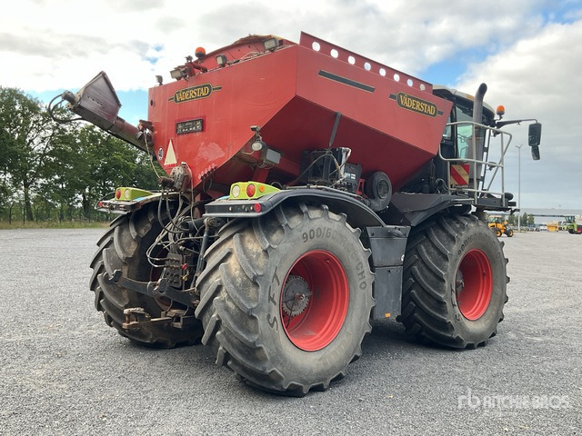 2011 Claas Xerion 3800 Saddle Trac 4WD Tractor - Farm tractor: picture 4 2011 Claas Xerion 3800 Saddle Trac 4WD Tractor - Farm tractor: picture 4