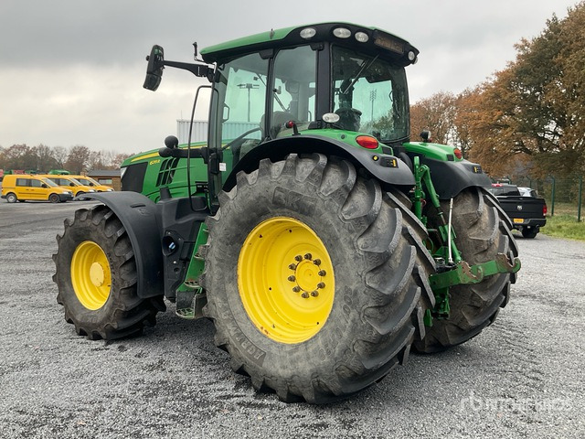 2018 John Deere 6215R Utility Tractor - Compact tractor: picture 3 2018 John Deere 6215R Utility Tractor - Compact tractor: picture 3