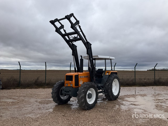 1993 Renault 90-34 4WD Tractor - Farm tractor: picture 1 1993 Renault 90-34 4WD Tractor - Farm tractor: picture 1