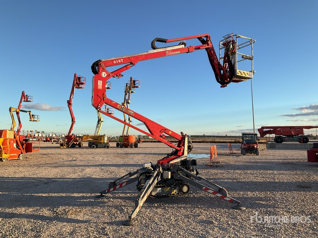 2001 Oil & Steel PICCHIO1265 Crawler Articulating Boom Lift - Articulated boom: picture 1 2001 Oil & Steel PICCHIO1265 Crawler Articulating Boom Lift - Articulated boom: picture 1
