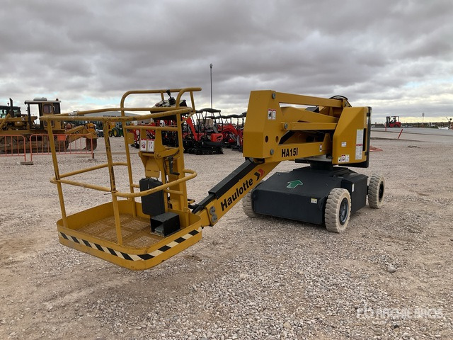 2004 Haulotte HA15I 2WD Electric Articulating Boom Lift - Articulated boom: picture 3 2004 Haulotte HA15I 2WD Electric Articulating Boom Lift - Articulated boom: picture 3