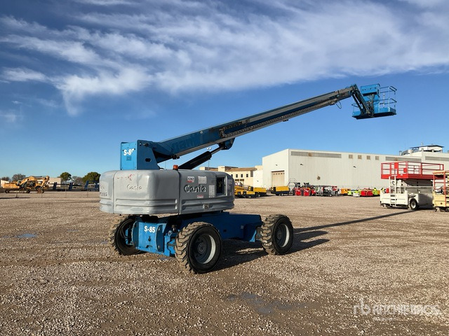 2007 Genie S85 4WD Diesel Telescopic Boom Lift - Telescopic boom: picture 1 2007 Genie S85 4WD Diesel Telescopic Boom Lift - Telescopic boom: picture 1