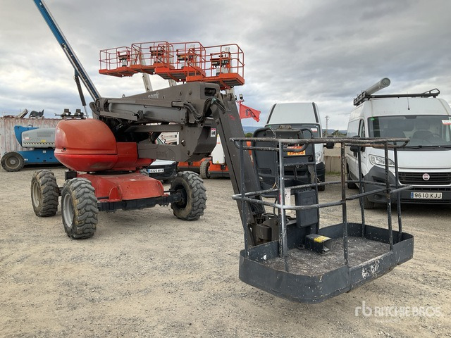 2007 Manitou 160 ATJ 4WD Diesel Articulating Boom Lift - Articulated boom: picture 3 2007 Manitou 160 ATJ 4WD Diesel Articulating Boom Lift - Articulated boom: picture 3