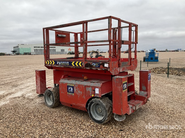 2012 Manitou 120SC 4x4 Diesel Scissor Lift - Scissor lift: picture 3 2012 Manitou 120SC 4x4 Diesel Scissor Lift - Scissor lift: picture 3