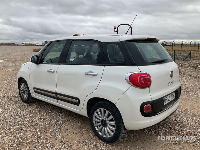 2014 Fiat 500 500L 1.3 JTD Automobile - Car: picture 2 2014 Fiat 500 500L 1.3 JTD Automobile - Car: picture 2