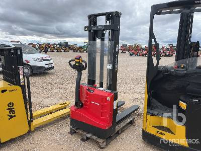 PLUS POWER ES15-ES 1500 kg (Unused) - Pallet truck: picture 2 PLUS POWER ES15-ES 1500 kg (Unused) - Pallet truck: picture 2