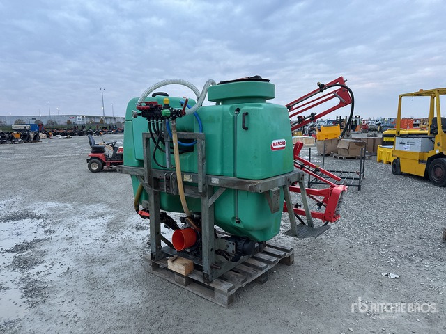 1997 Unigreen 3-Point Hitch Sprayer - Tractor mounted sprayer: picture 1 1997 Unigreen 3-Point Hitch Sprayer - Tractor mounted sprayer: picture 1