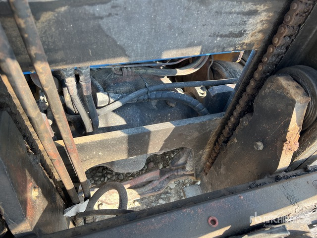 2000 Cat DP25K 2500 kg (Inoperable) Forklift - Forklift: picture 5 2000 Cat DP25K 2500 kg (Inoperable) Forklift - Forklift: picture 5
