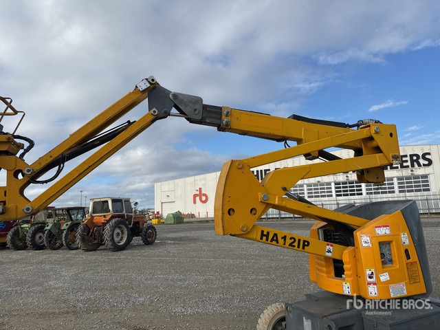 2007 Haulotte HA12IP Electric Articulating Boom Lift - Articulated boom: picture 4 2007 Haulotte HA12IP Electric Articulating Boom Lift - Articulated boom: picture 4